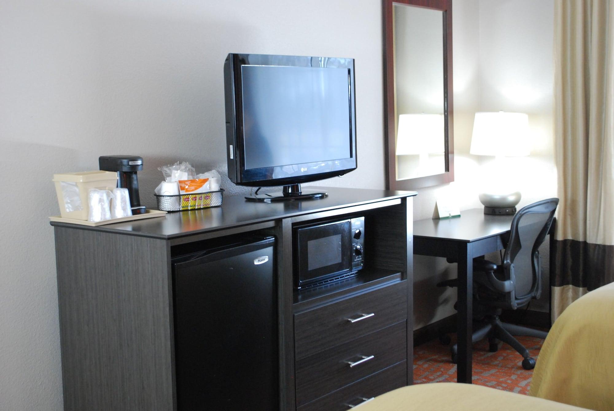 Quality Inn & Suites Fresno Northwest Extérieur photo