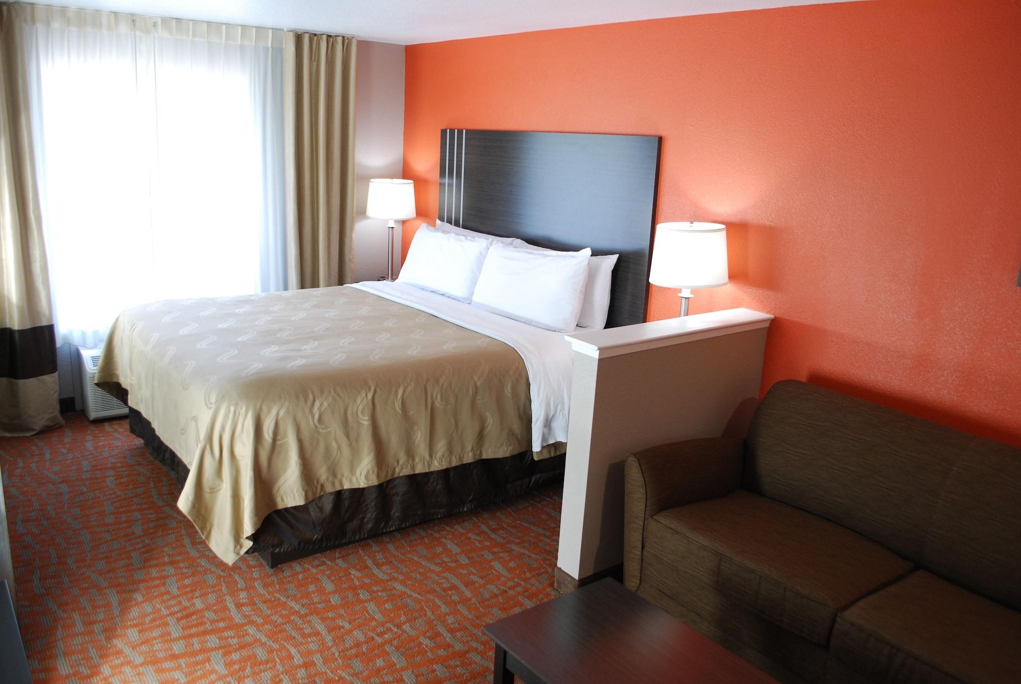 Quality Inn & Suites Fresno Northwest Extérieur photo