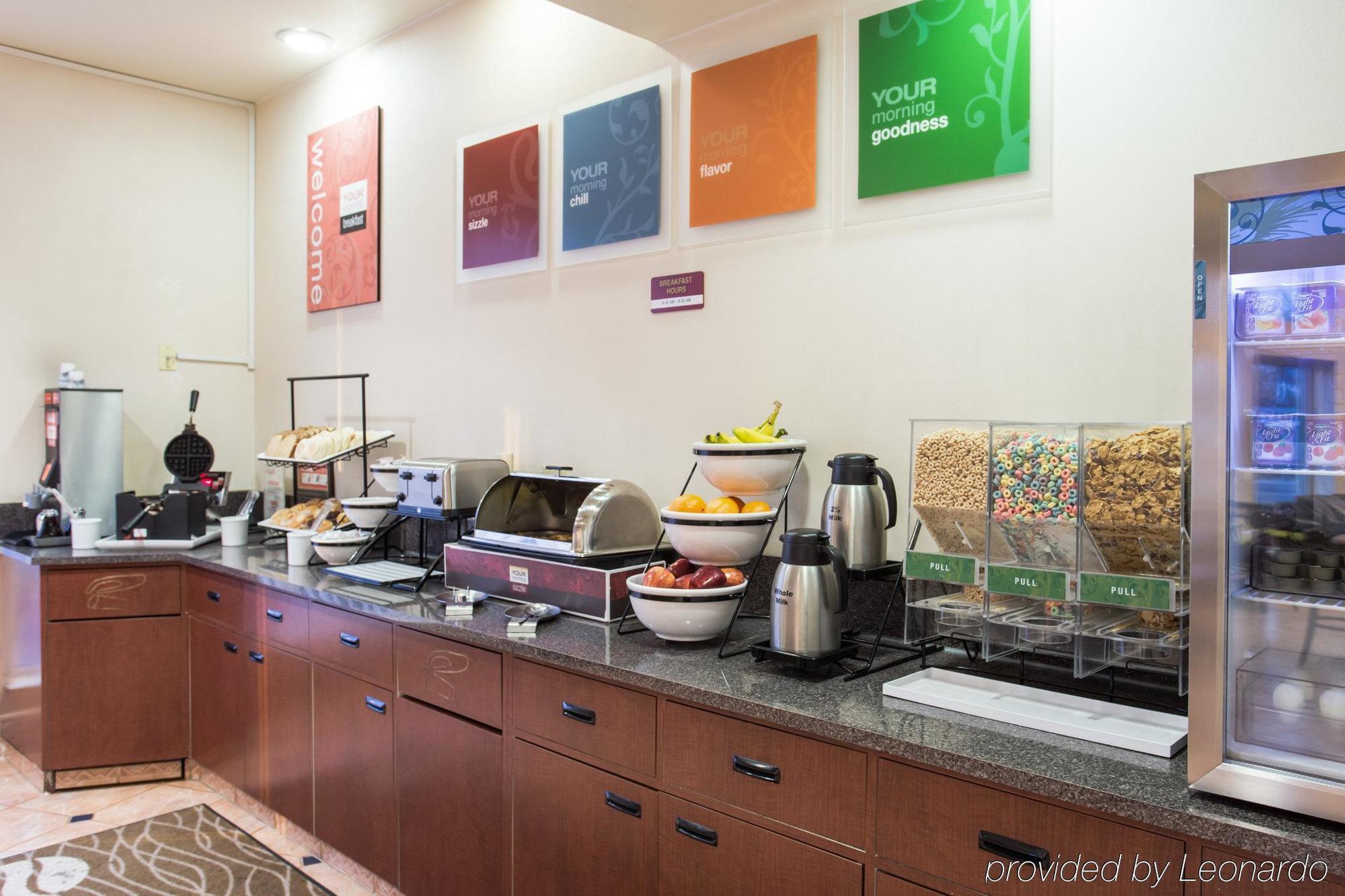 Quality Inn & Suites Fresno Northwest Extérieur photo