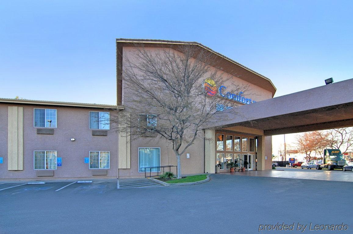 Quality Inn & Suites Fresno Northwest Extérieur photo