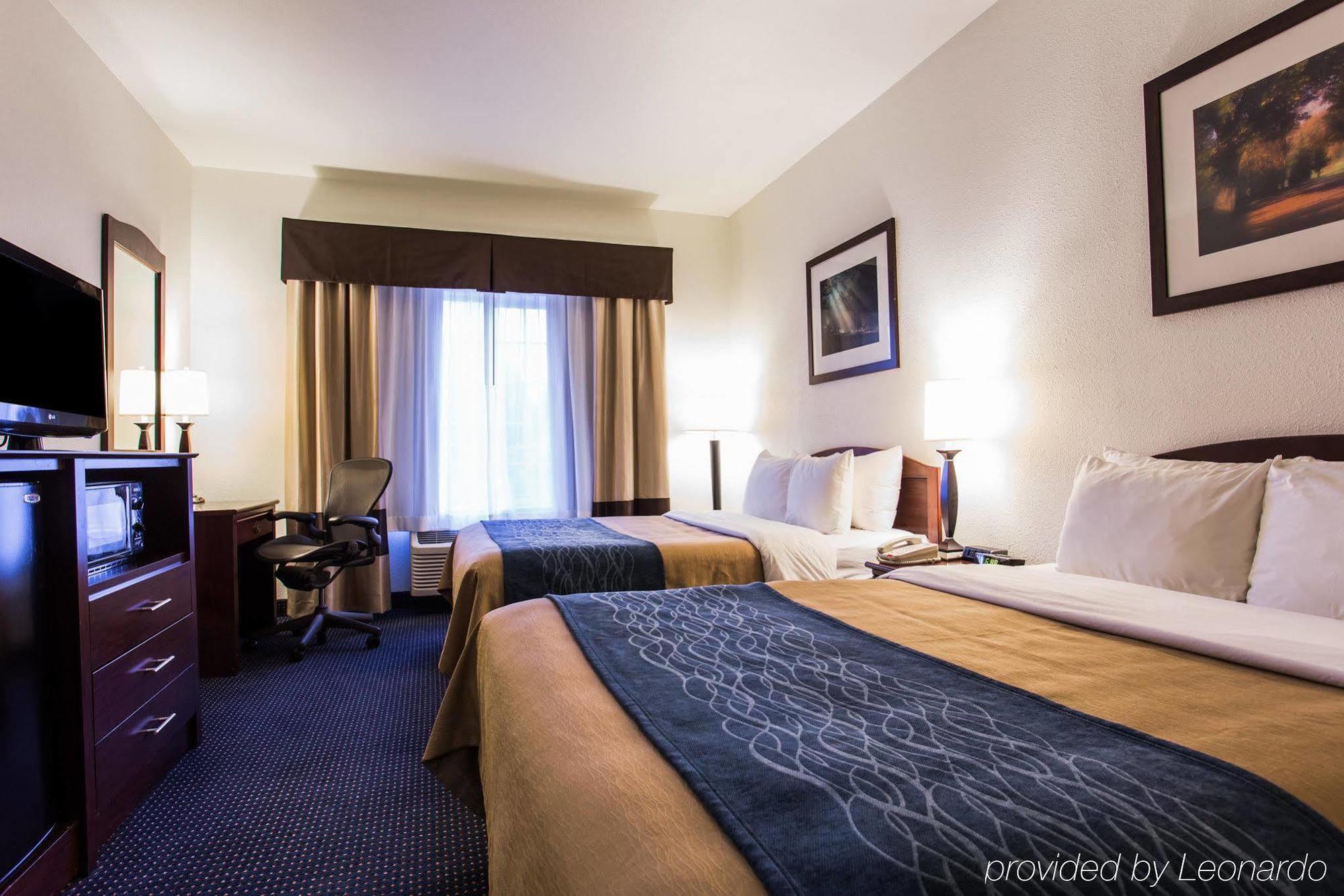 Quality Inn & Suites Fresno Northwest Extérieur photo