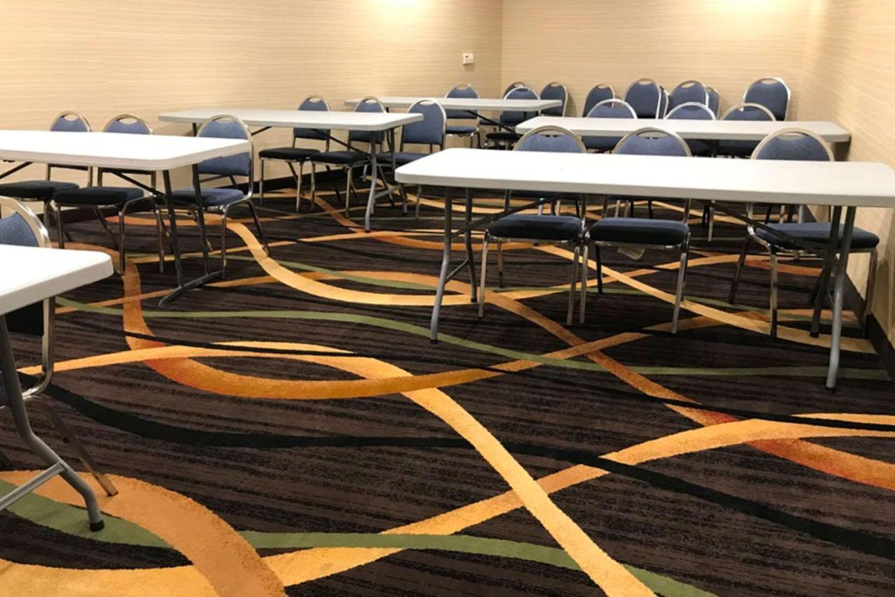 Quality Inn & Suites Fresno Northwest Extérieur photo