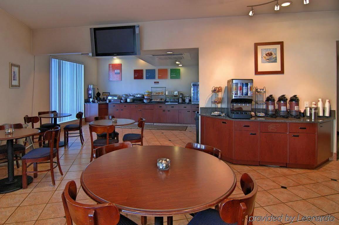Quality Inn & Suites Fresno Northwest Extérieur photo